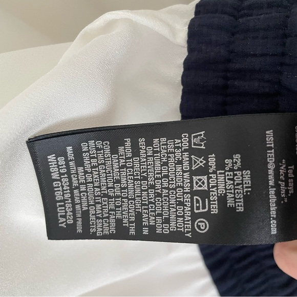 NWOT Ted Baker Cold Shoulder Jumpsuit,
Navy/White Size US 8 - Picture 16 of 16